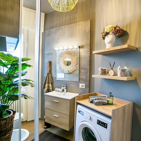 Dom wakacyjny 10floor Private Parking