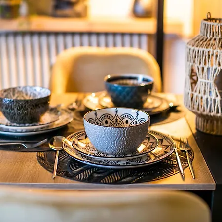 10floor Private Parking * Como