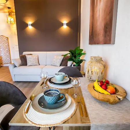 Nyaraló 10floor Private Parking