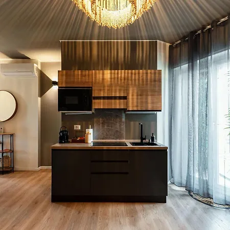 10 Floor By Quokka 360 - View & Parking Holiday home Como