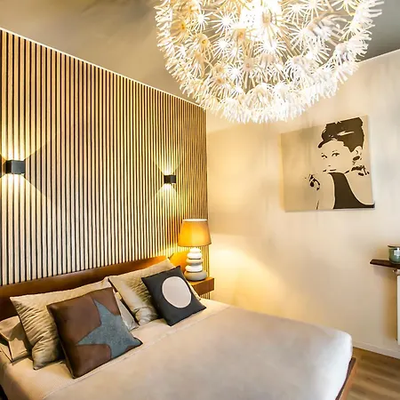 10floor Private Parking Tatil Evi Como